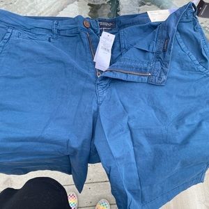 Brand new with tags AE men’s classic Flex shorts